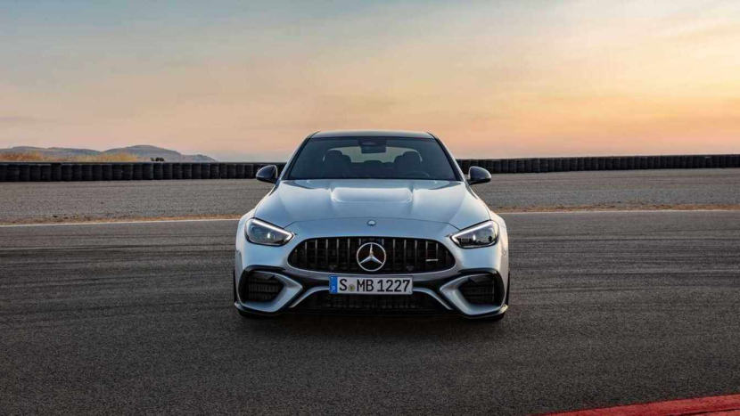 梅赛德斯奔驰AMG C63混动版来了 零百加速2.9秒